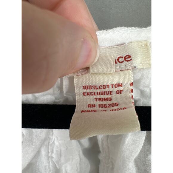 Sundance Top Womens Medium White Eyelet Long Sleeve Cotton Cottage Boho - Picture 4 of 7